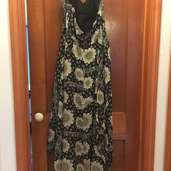 Black, white and tan cocktail dress, hi-lo - Picture 7 of 12